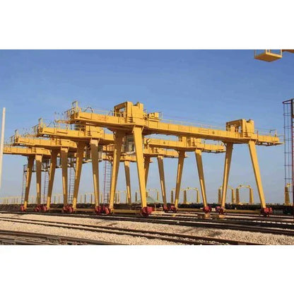 Luxe Concrete Grey Round Terrazzo Planters - Large Set / Individual Pots